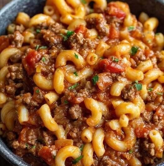 „Nic nepřekoná verzi tohoto jídla podle mé babičky! Celý recept v komentářích 💬⬇️“