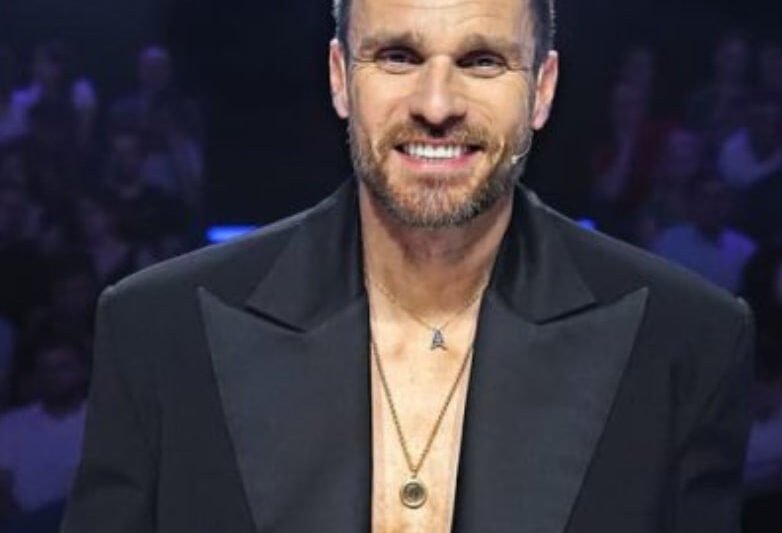 „Miliony a soukromí Leoše Mareše: Kolik skutečně vydělává a co zůstává skryté?“