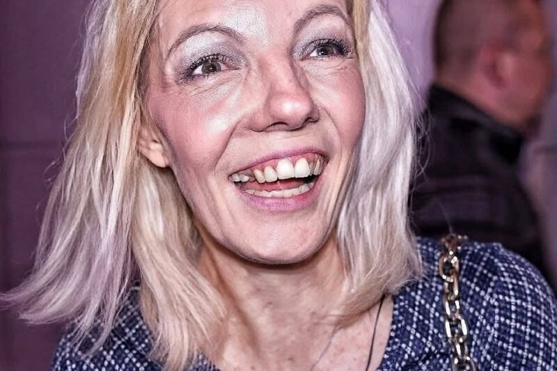 „Shopaholicadel opět v centru pozornosti: kontroverze, reakce a rozdělený internet“