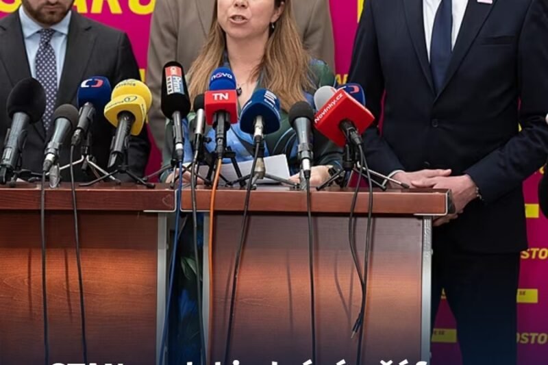 STAN svolal jednání o veřejnoprávních médiích, ministr kultury nepřijde