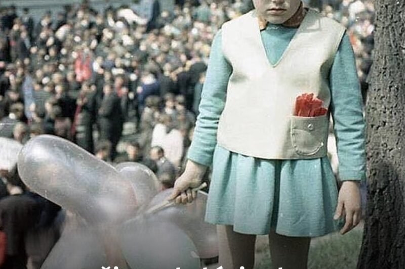 Fotografie z roku 1968 zaujala svět: proč se malá dívka netvářila podle očekávání?